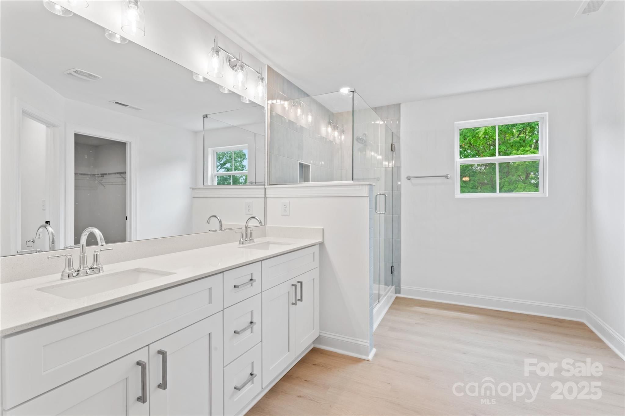 209 Henderson Circle. Harrisburg, NC 28075
