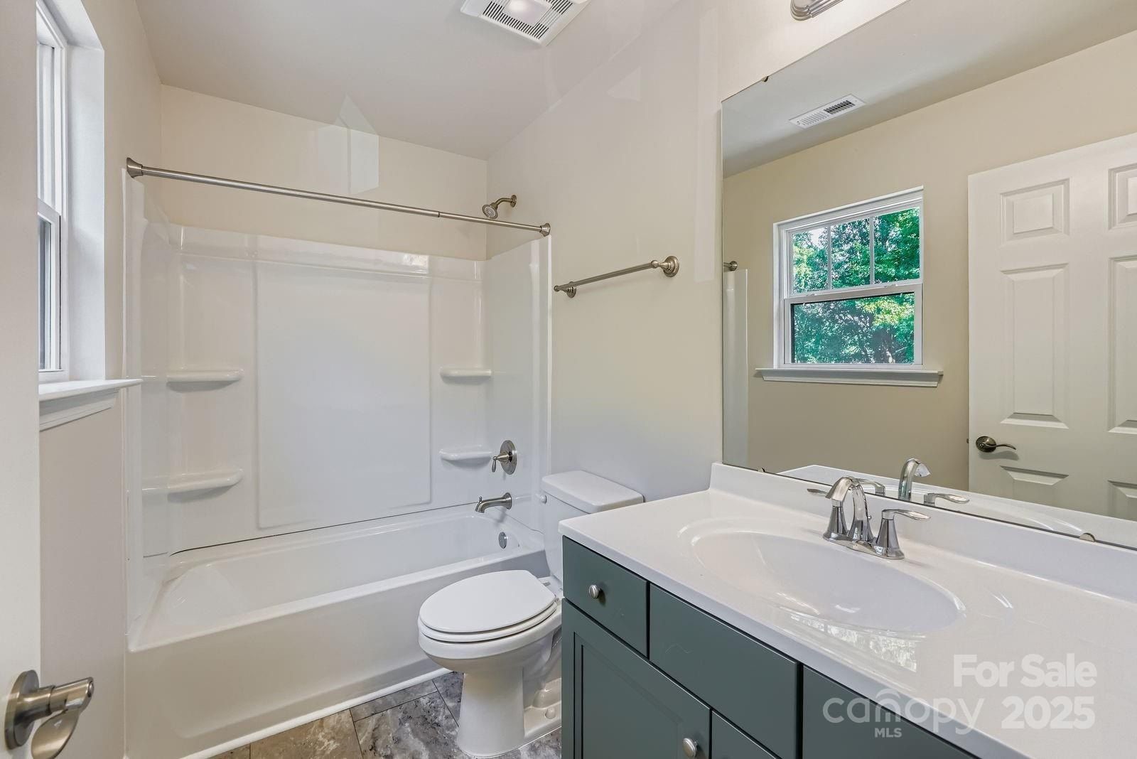 1758 J Julian Lane. Charlotte, NC 28208