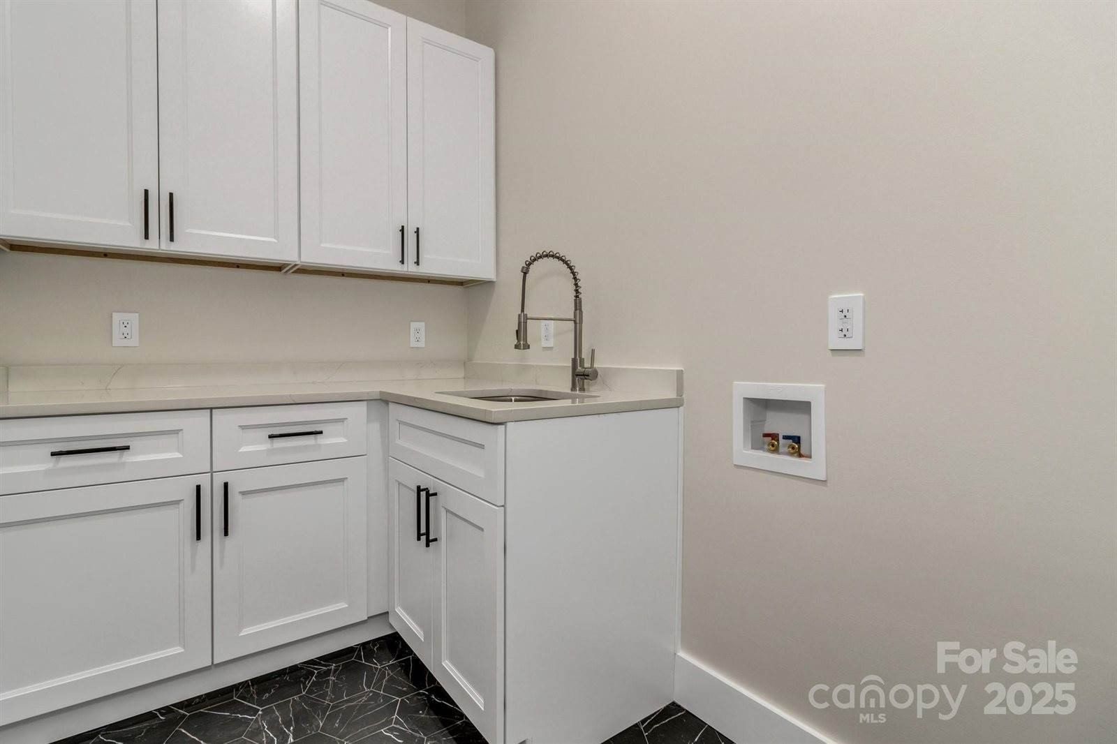 63 Winding Ridge Road. Black Mountain, NC 28711