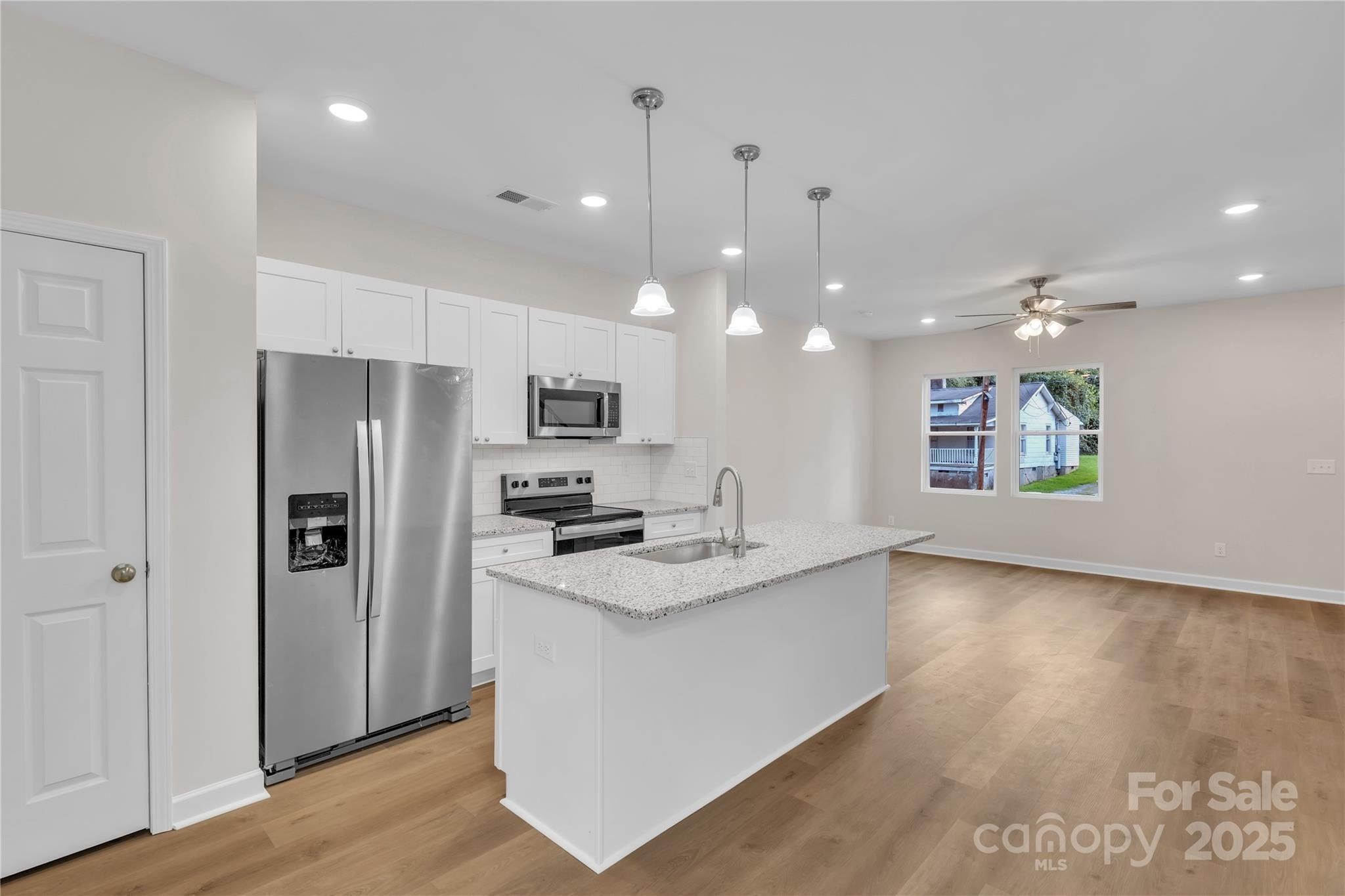 1324 Old Charlotte Road. Statesville, NC 28677