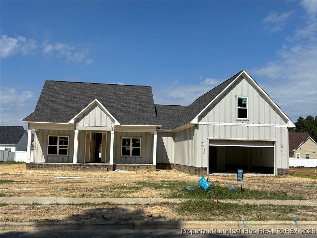 315 Baymeadow Bend. Lumberton, NC 28358