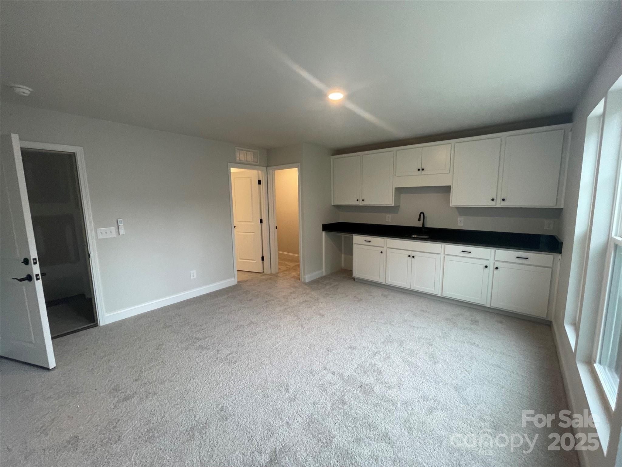 4045 Grommet Court. Matthews, NC 28105