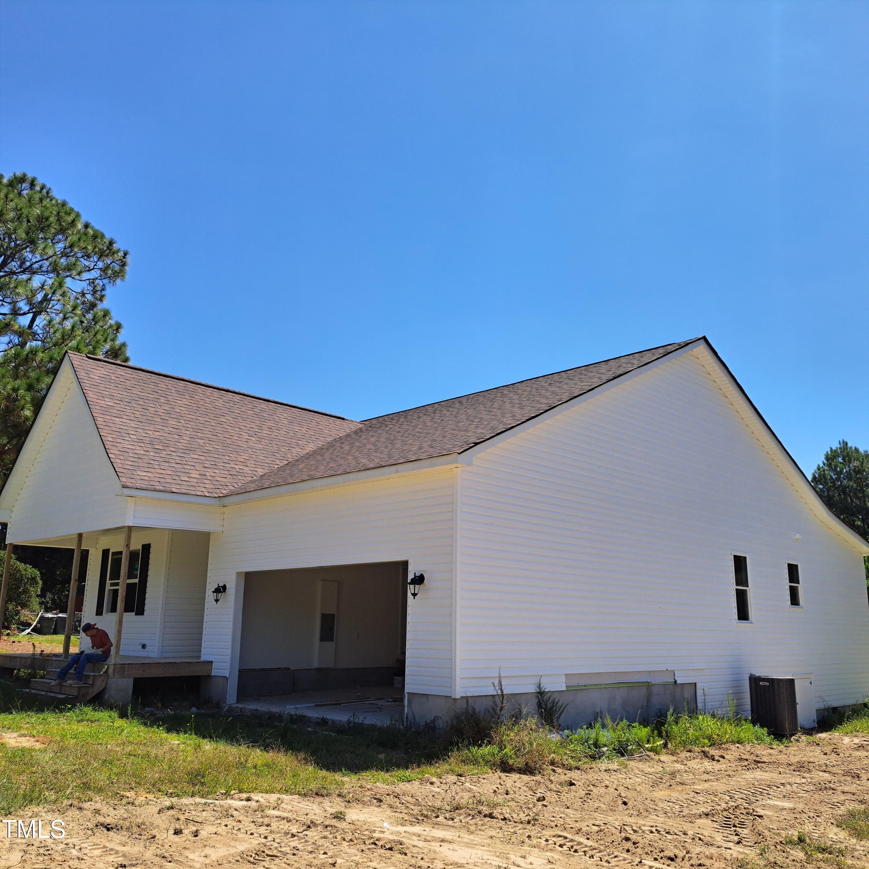 13281 Nw Nc 27 Highway. Broadway, NC 27505