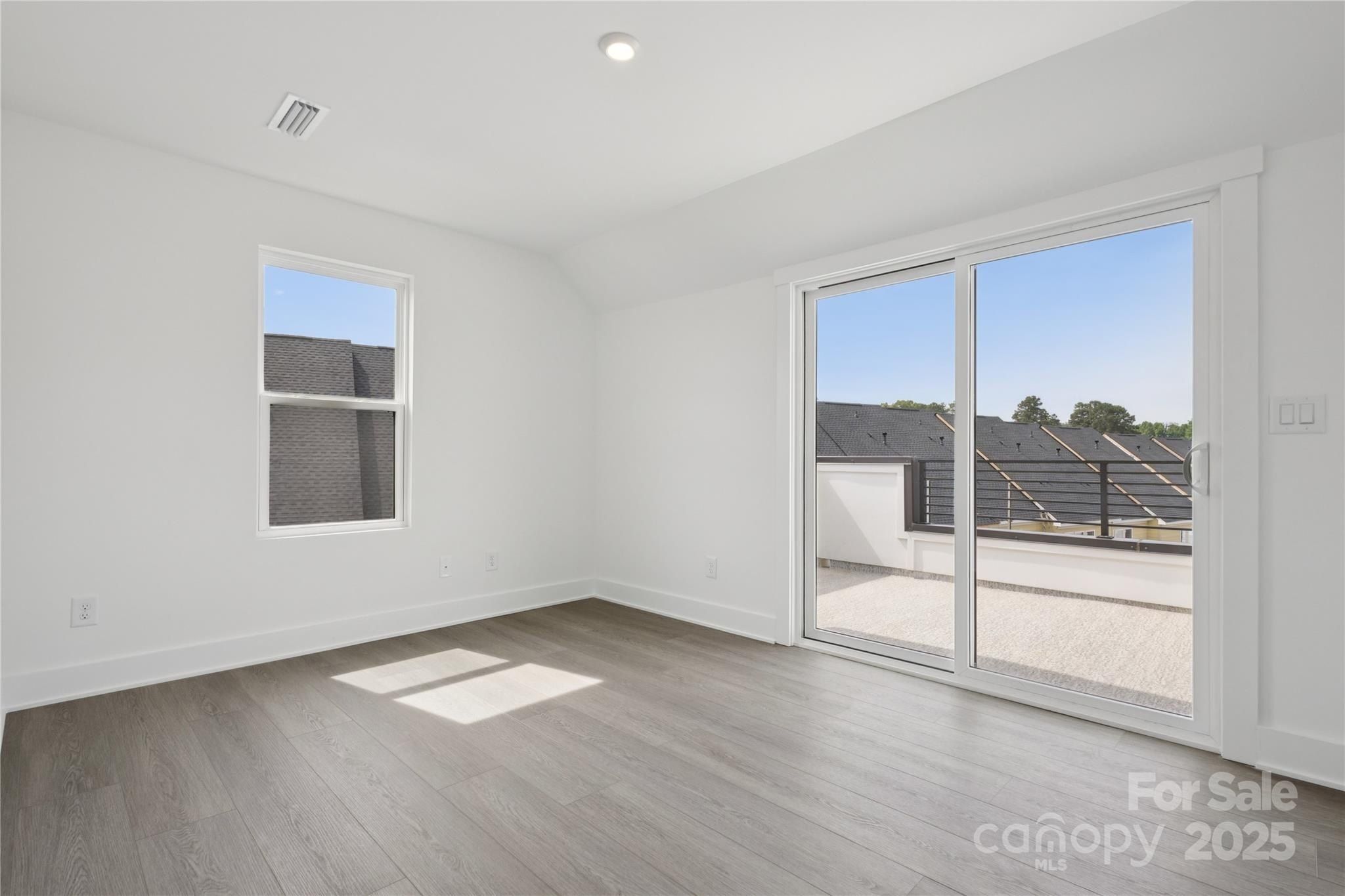 3640 S Tryon Street Unit 24. Charlotte, NC 28217