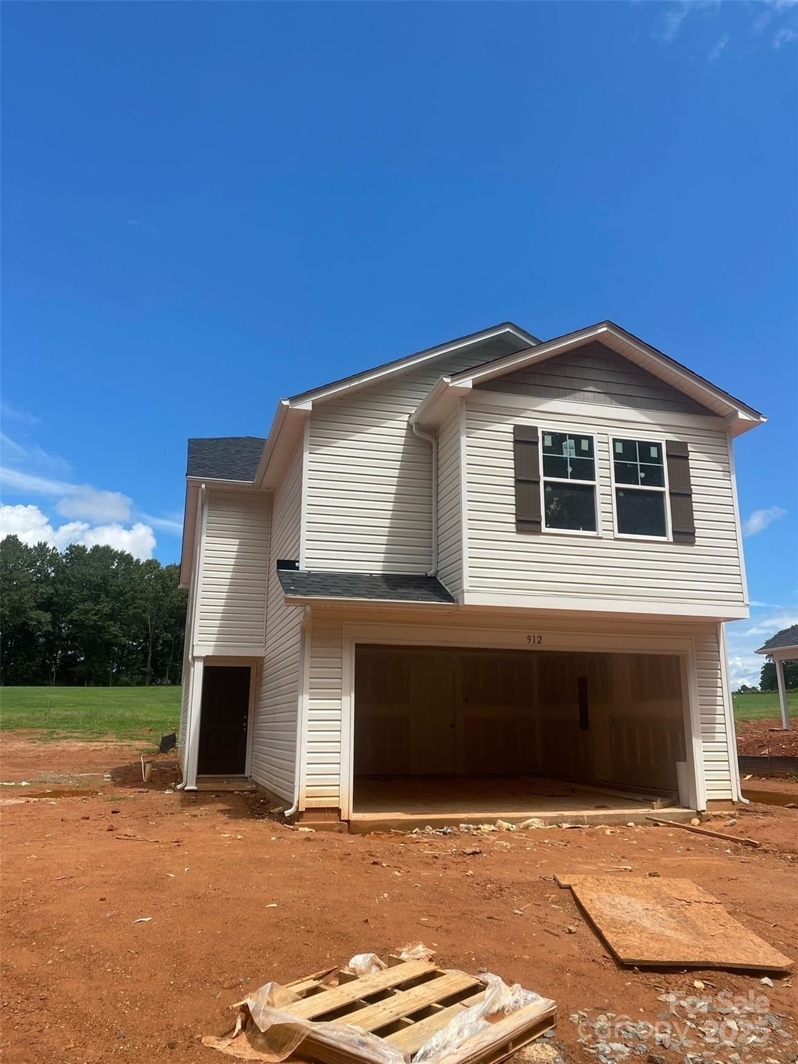 912 W Sumter Street. Shelby, NC 28150