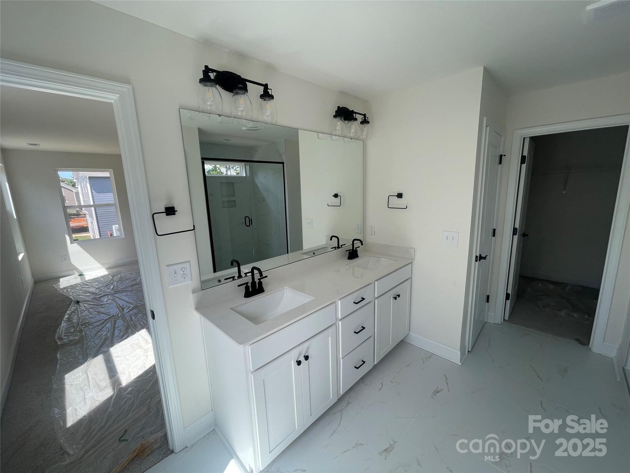 4044 Grommet Court. Matthews, NC 28105