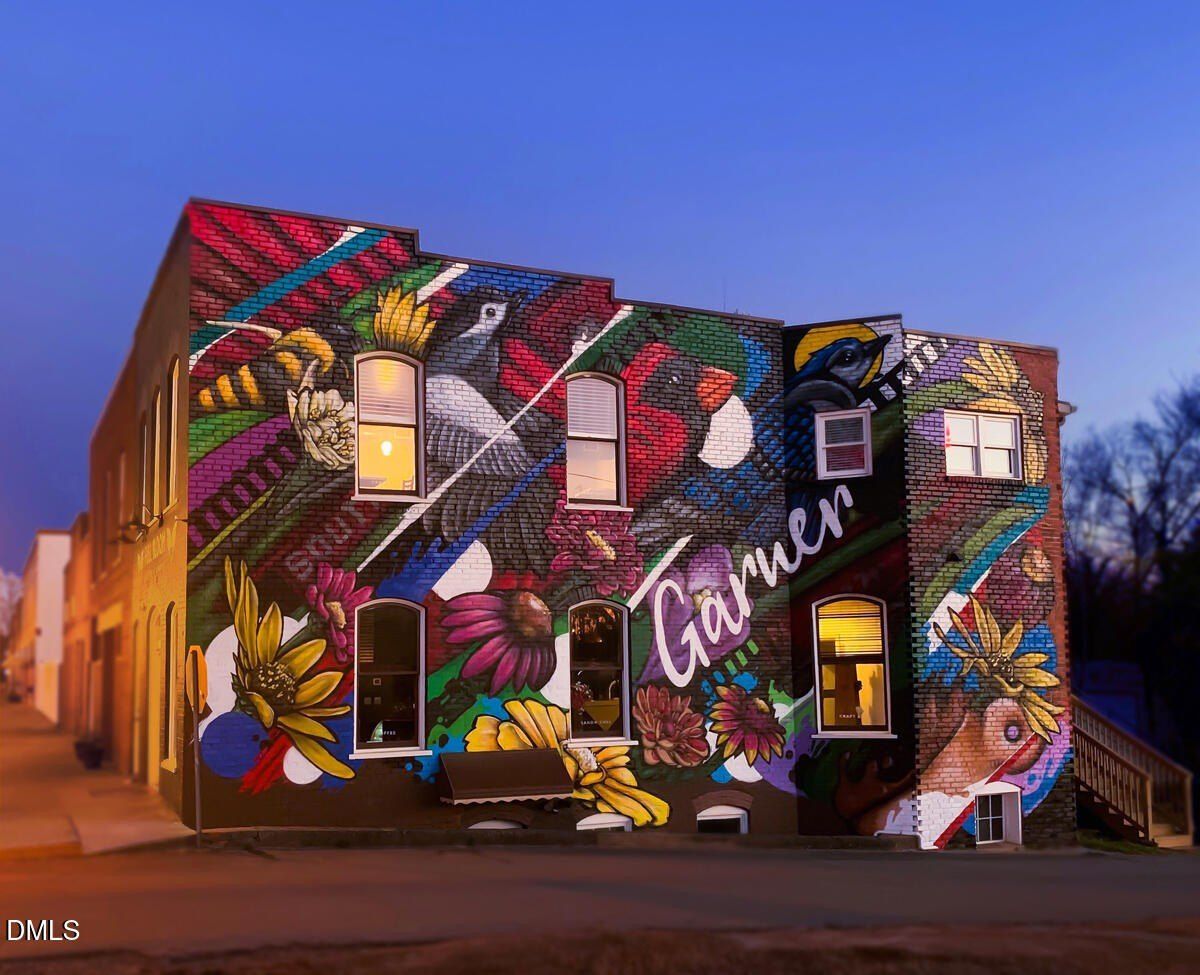 404 White Oak Garden Way Unit 313. Garner, NC 27529