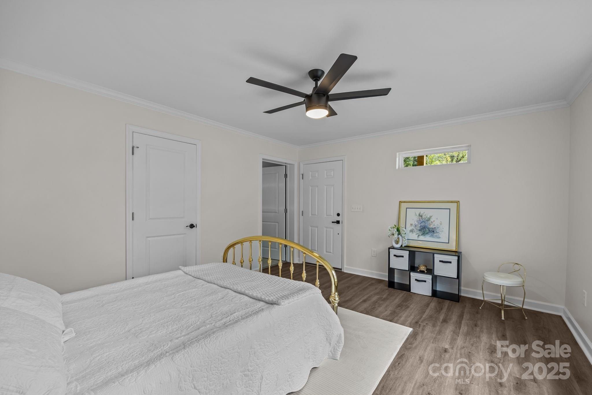 215 Mccoy Cove. Black Mountain, NC 28711