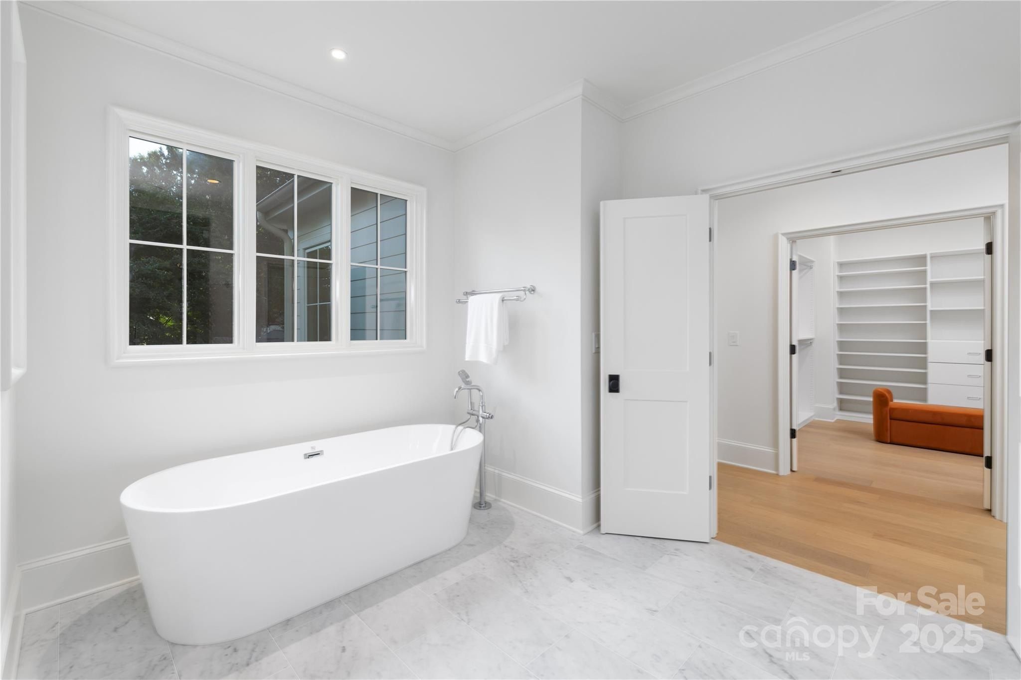 2014 Greenway Avenue. Charlotte, NC 28204