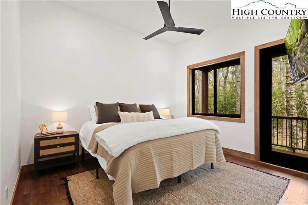 397 Linwood Lane. Newland, NC 28657