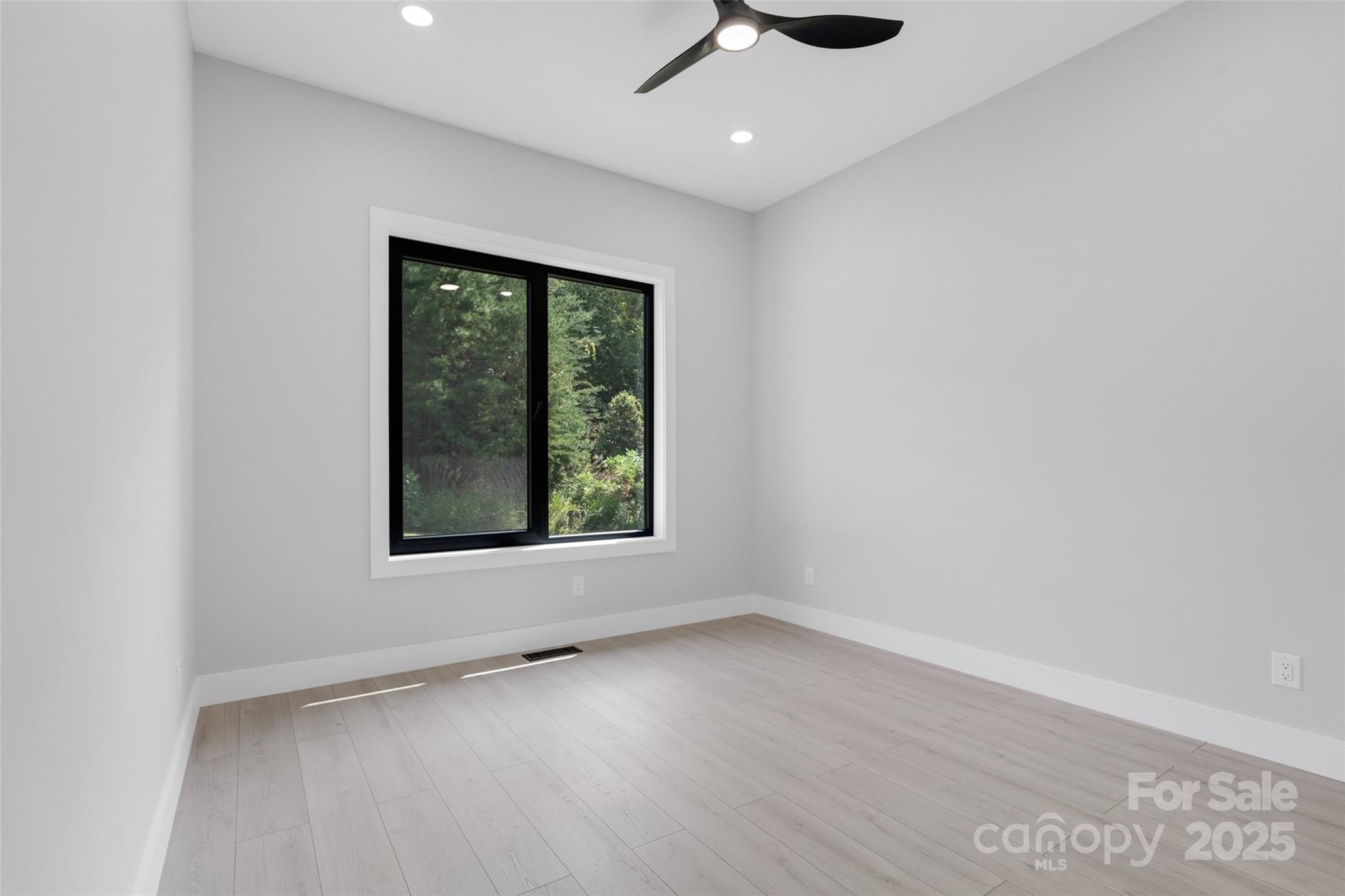 4 Tremorra Trail Unit 17. Leicester, NC 28748