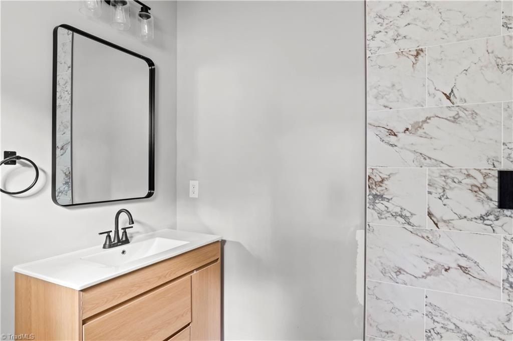 909 Roosevelt Street. Winston-Salem, NC 27105