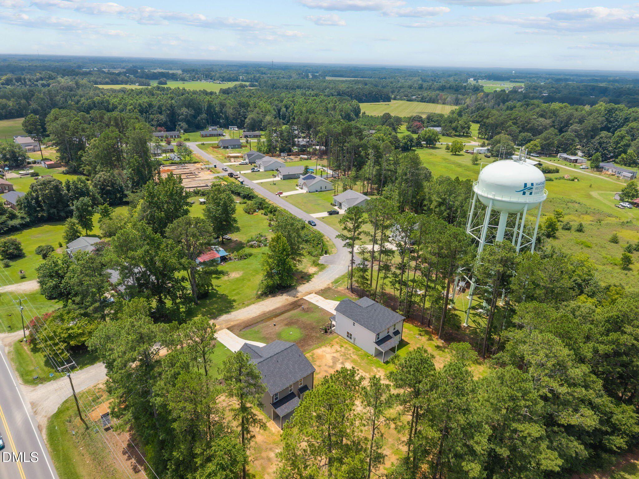 96 Regis Lane Unit 19. Coats, NC 27521