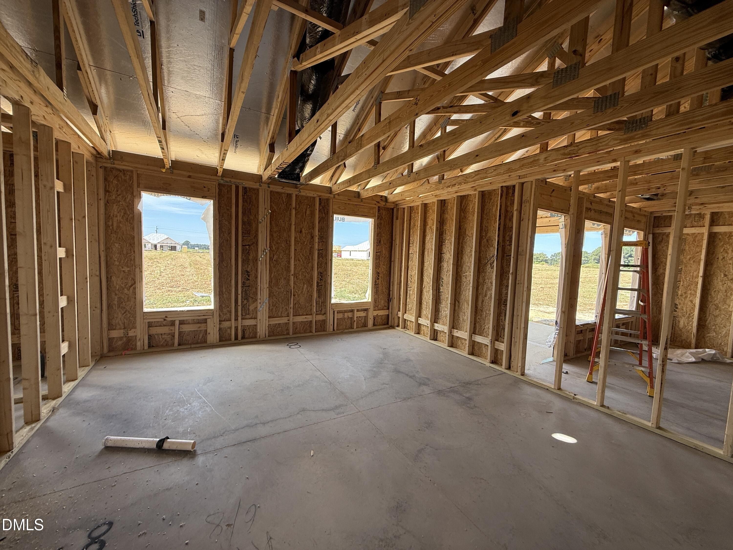 37 Tuscarora Drive. La Grange, NC 28551