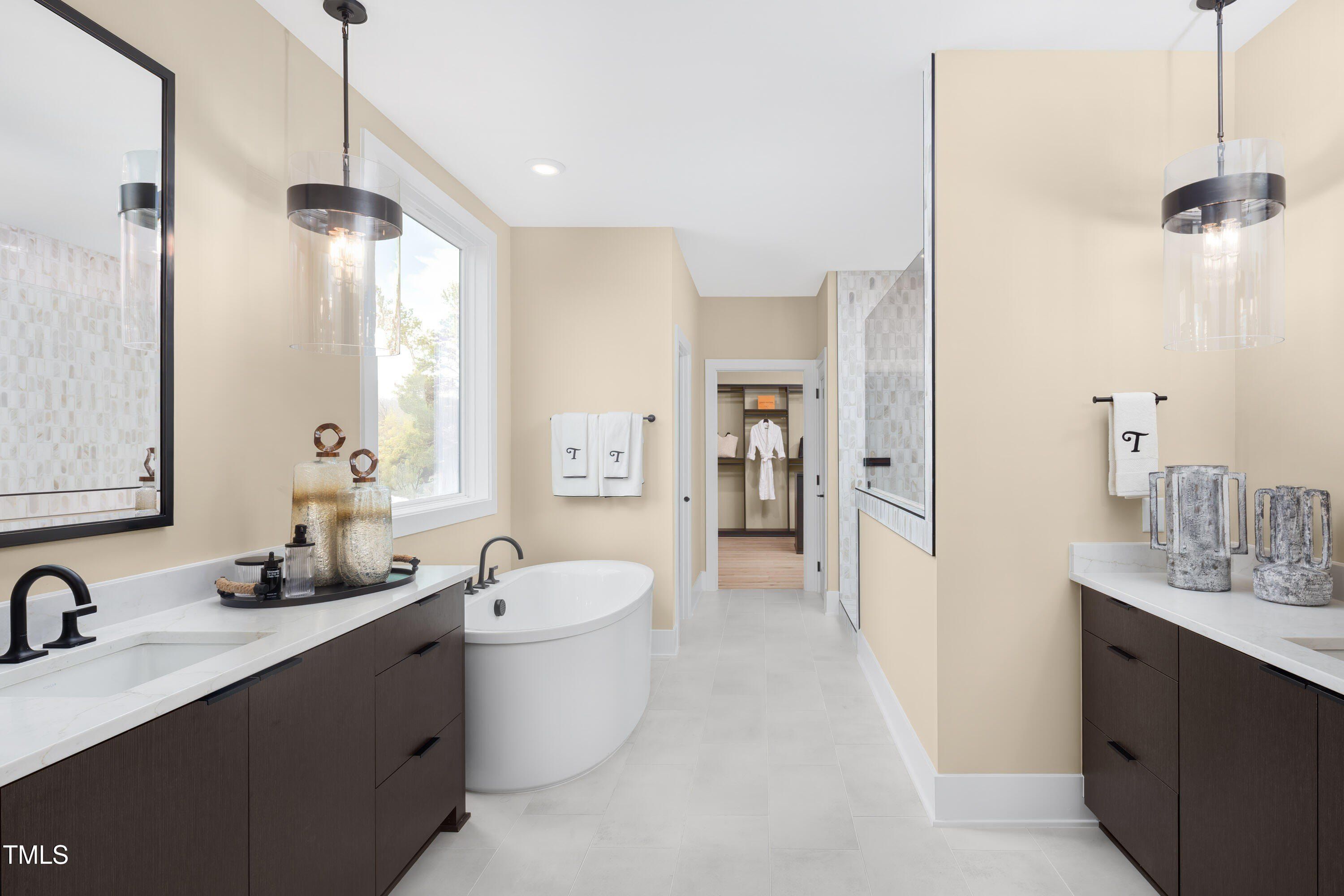 1001 Overdrift Lane. Cary, NC 27519