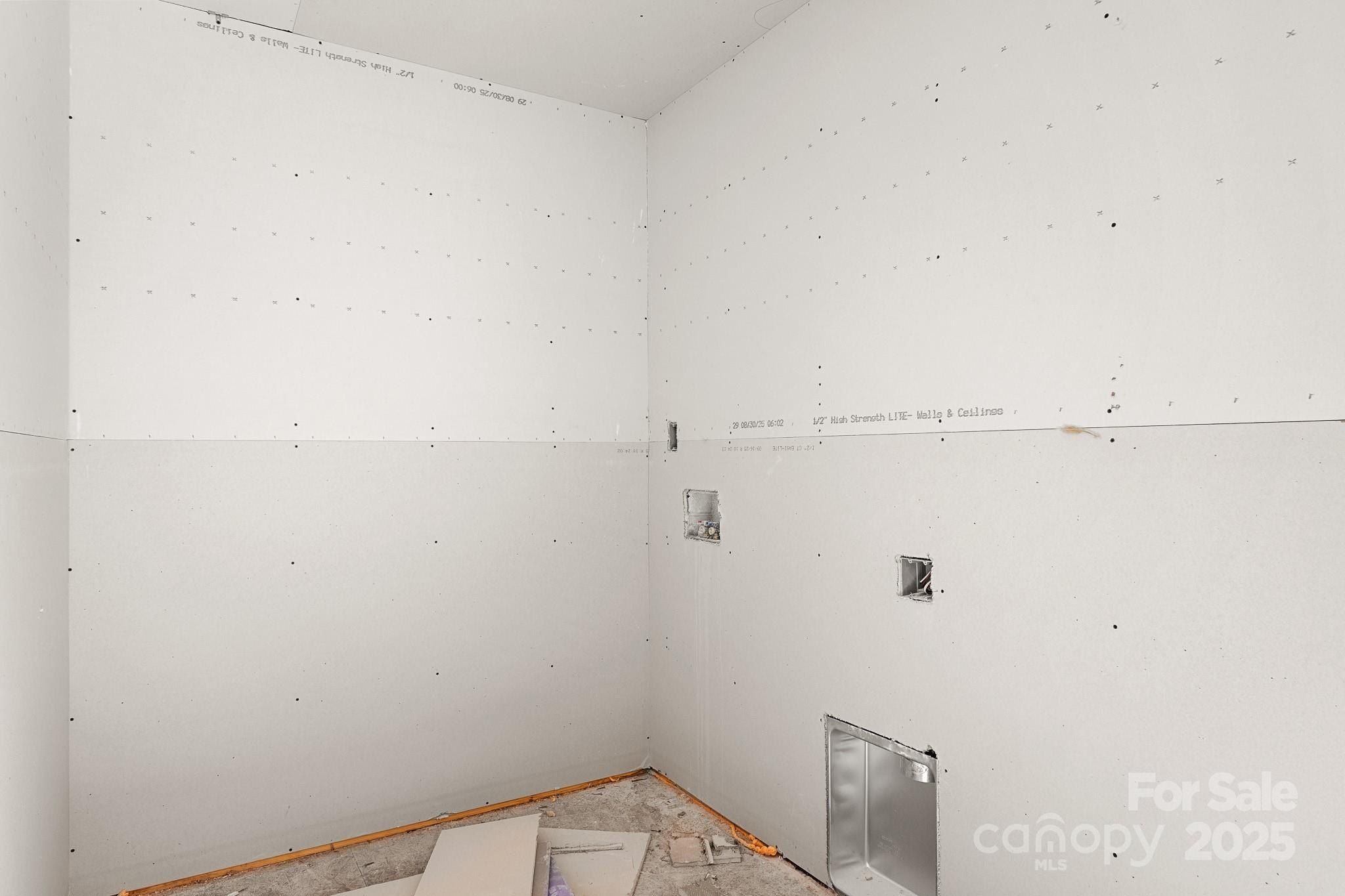 119 Indian Wells Court. Harmony, NC 28634