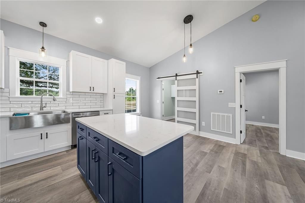 274 Viewmont Lane. Ronda, NC 28670