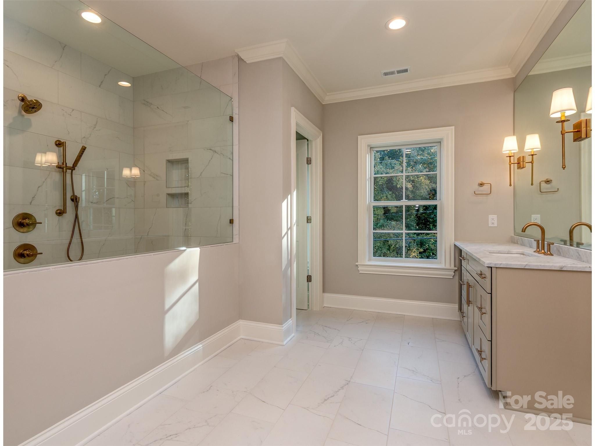 305 Audrey Place Unit 7. Charlotte, NC 28226