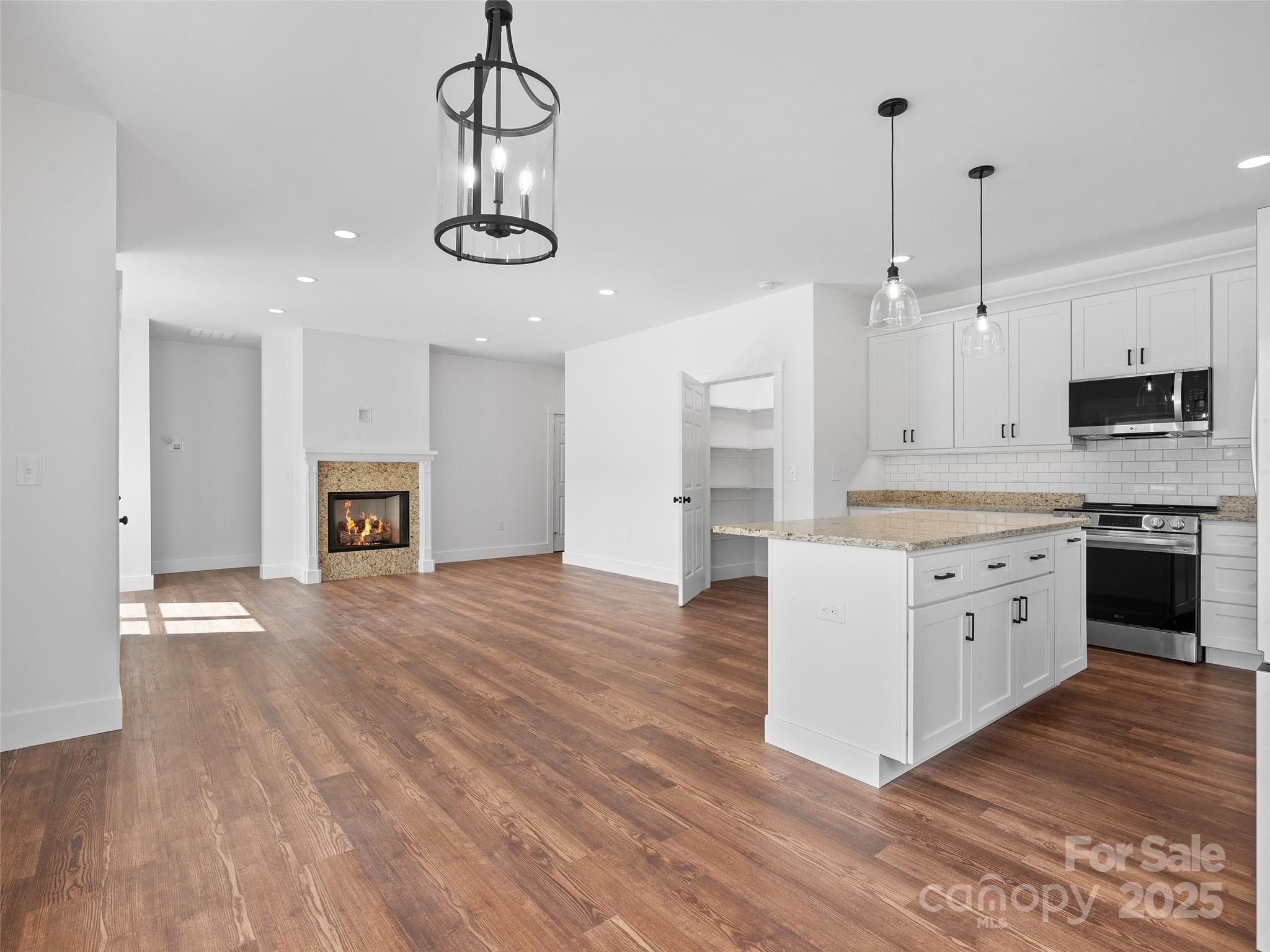 15 Riemar Lane. Waynesville, NC 28786