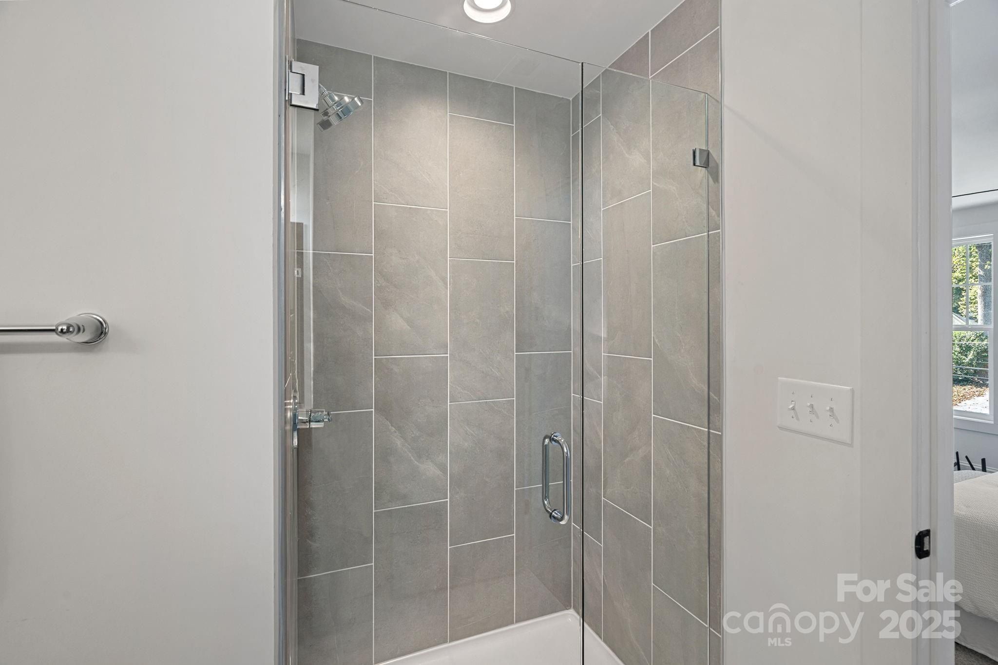 2912 Dogwood Avenue. Charlotte, NC 28206