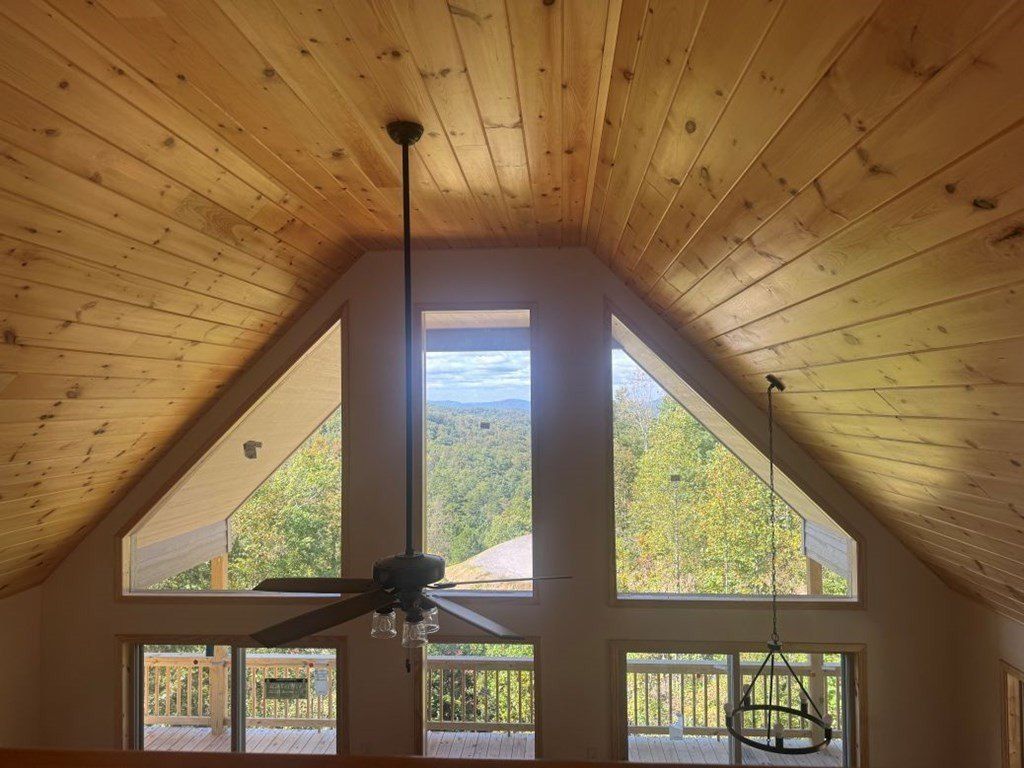 134 Lexington Drive. Brasstown, NC 28902