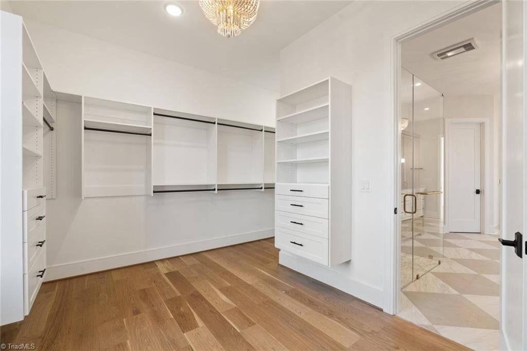 1199 Maple Chase Lane. Winston-Salem, NC 27106