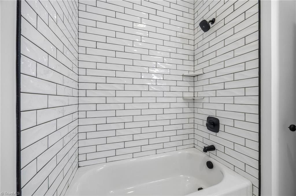 105 Legacy Lane. Eden, NC 27288