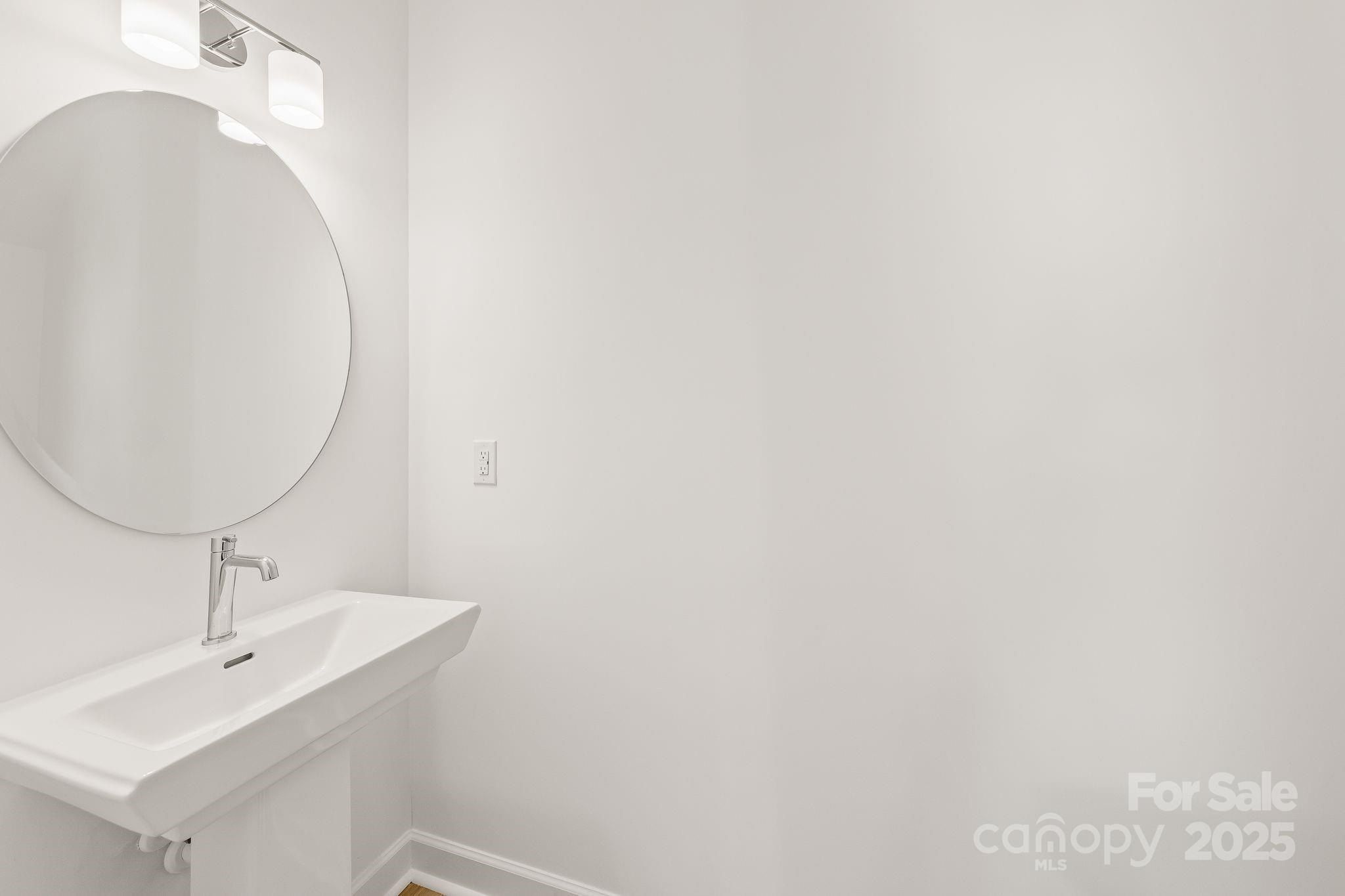 3936 Hager Drive. Charlotte, NC 28208