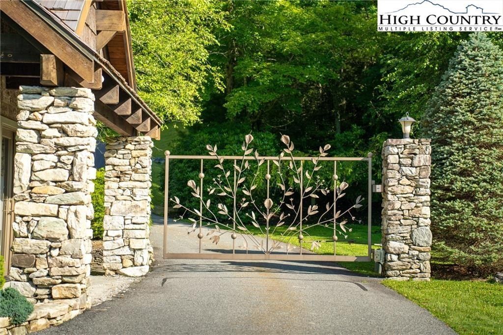 Tbd Boulder Creek Drive. Boone, NC 28607