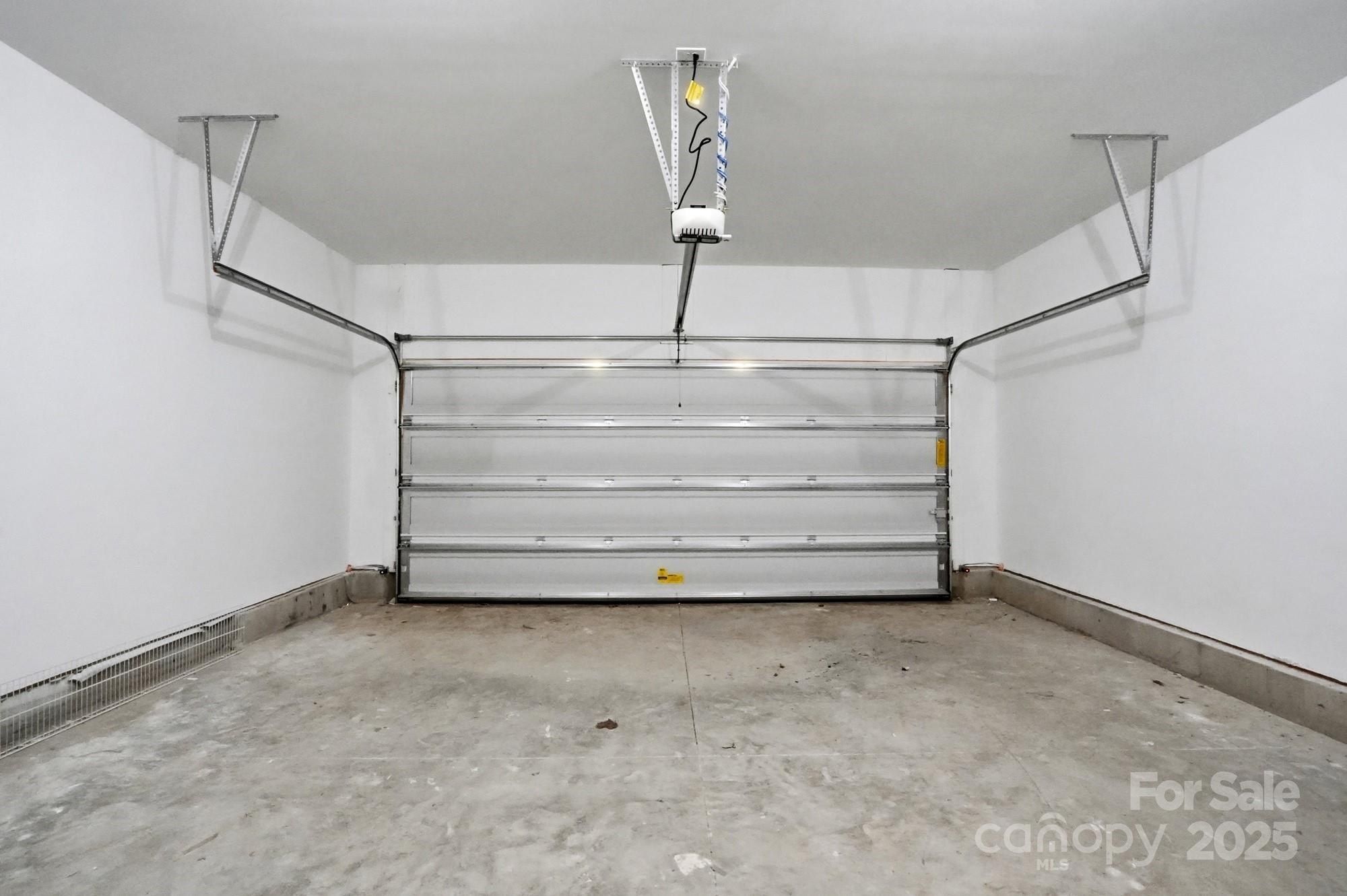 1699 Mission Oaks Street. Kannapolis, NC 28083