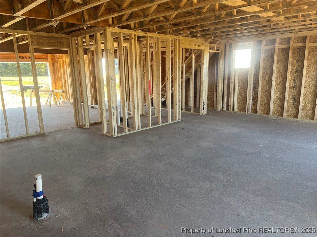 188 Buggy Top Lane. Autryville, NC 28318