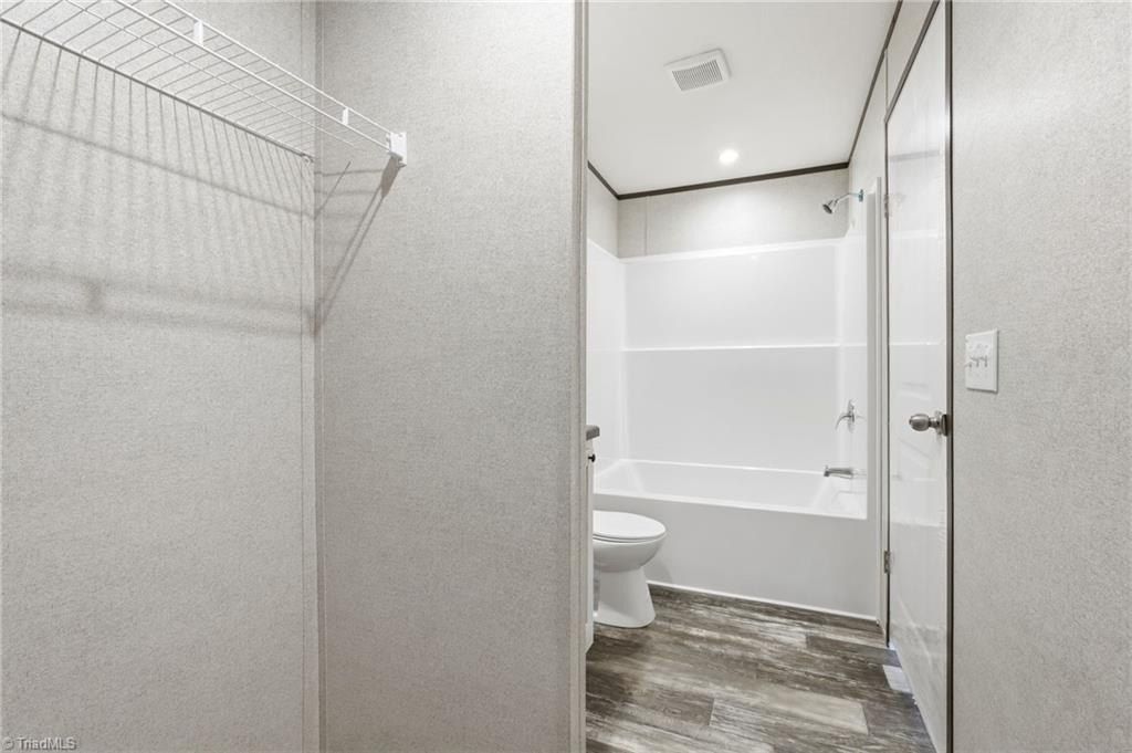 185 Glen Terrace. Mount Airy, NC 27030