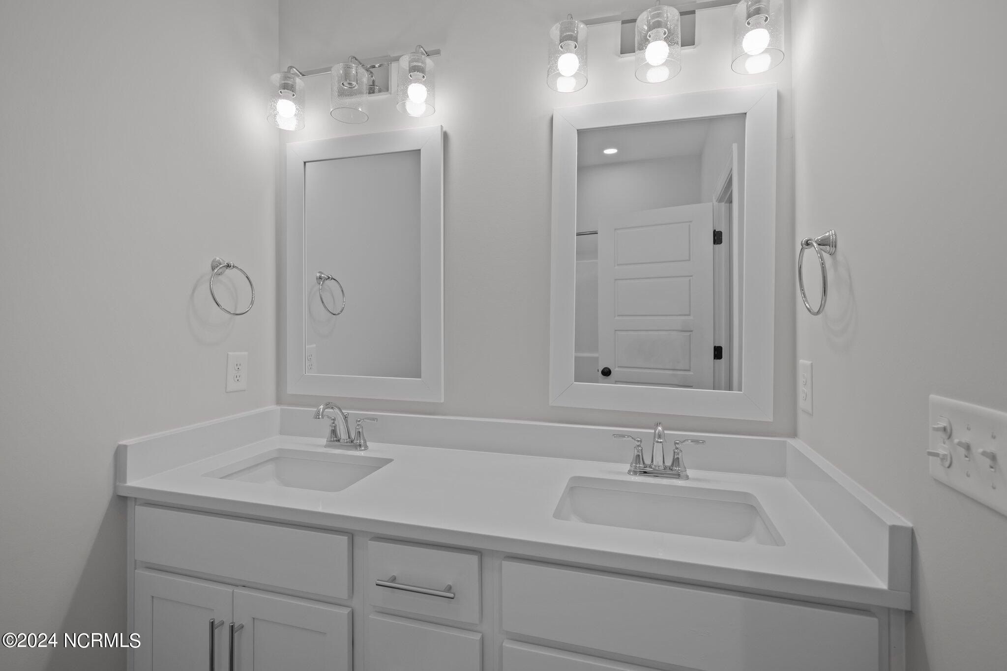 3904 Reunion Pointe Lane Lot 3. New Bern, NC 28562