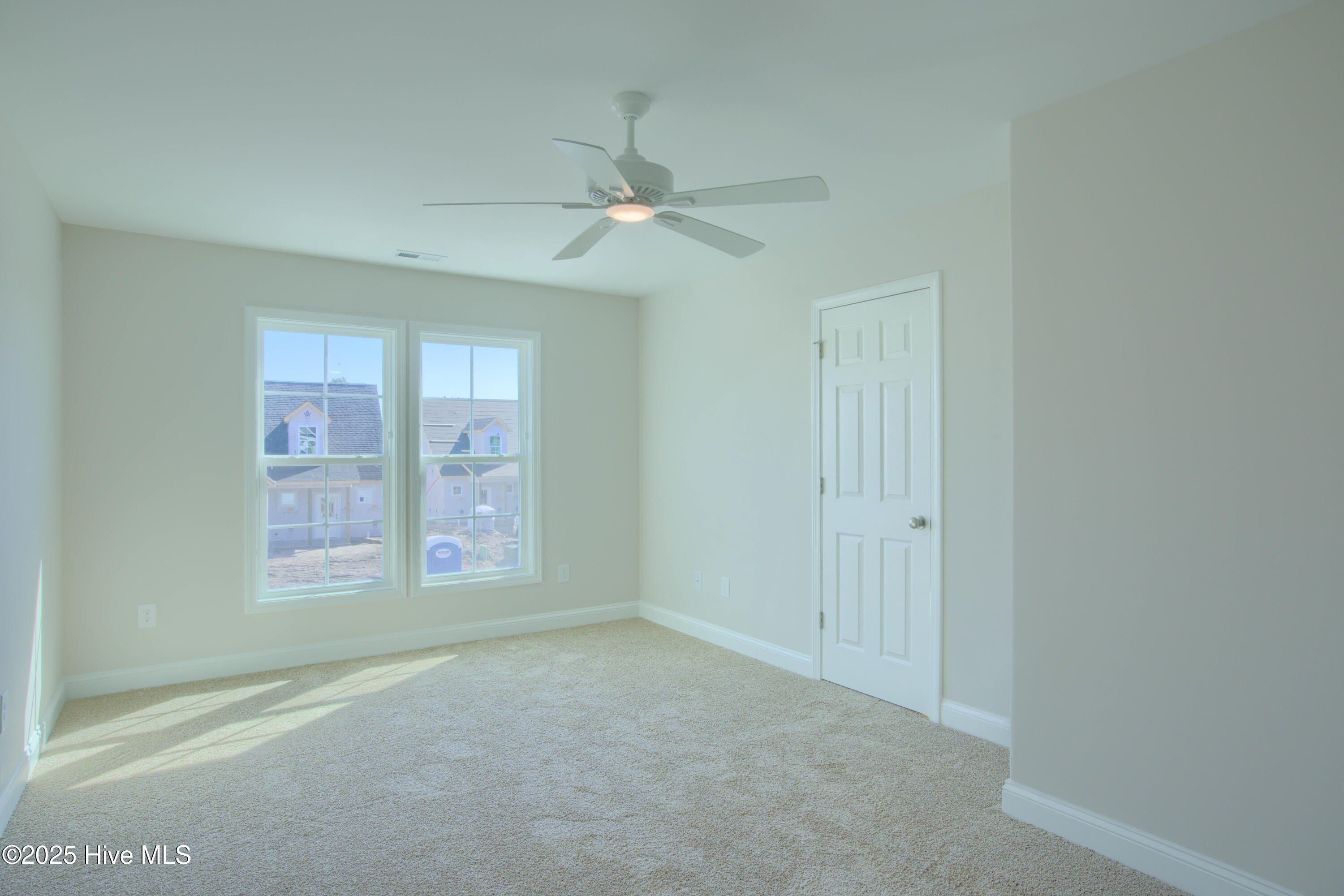 220 Sandpiper Place. Holly Ridge, NC 28445