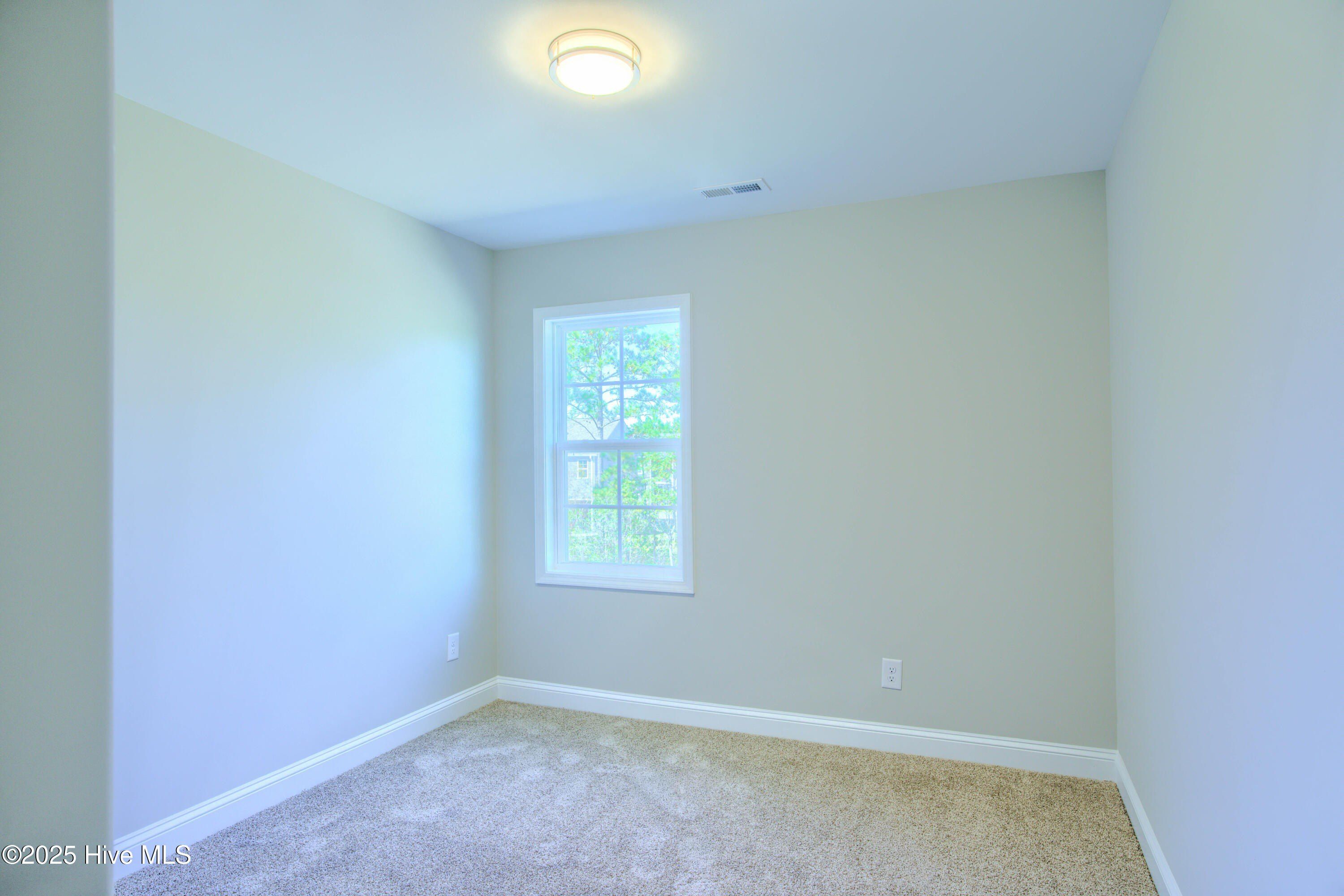 216 Sandpiper Place. Holly Ridge, NC 28445