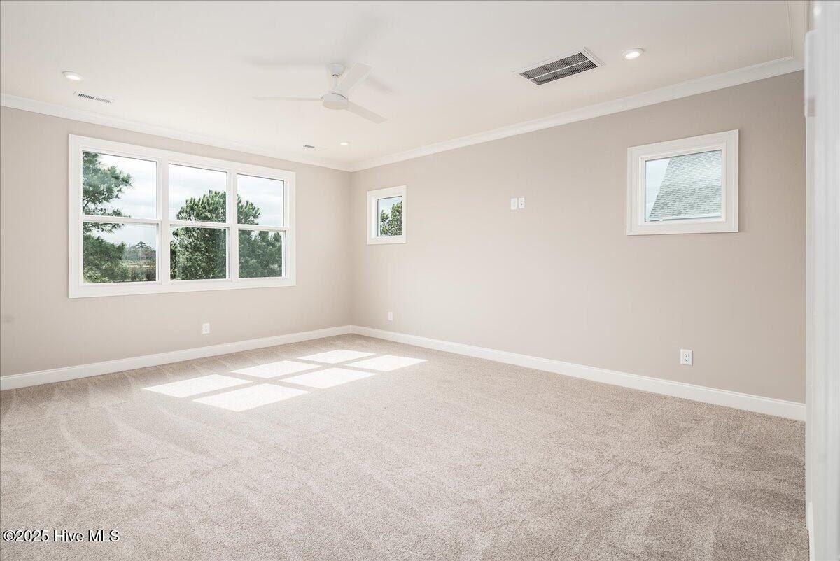 106 Pinewood Cove. Snow Hill, NC 28580