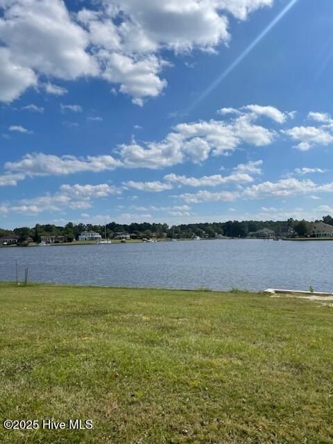 218 Chateau Drive. New Bern, NC 28560