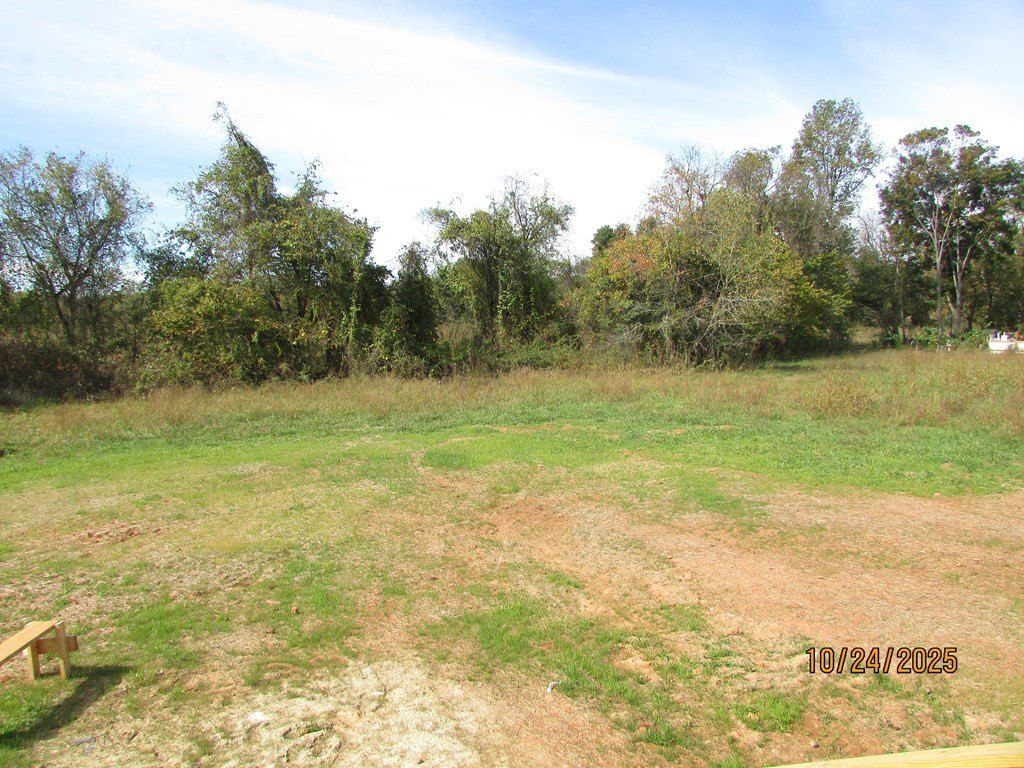 155 Waldorf Place. Hayesville, NC 28904