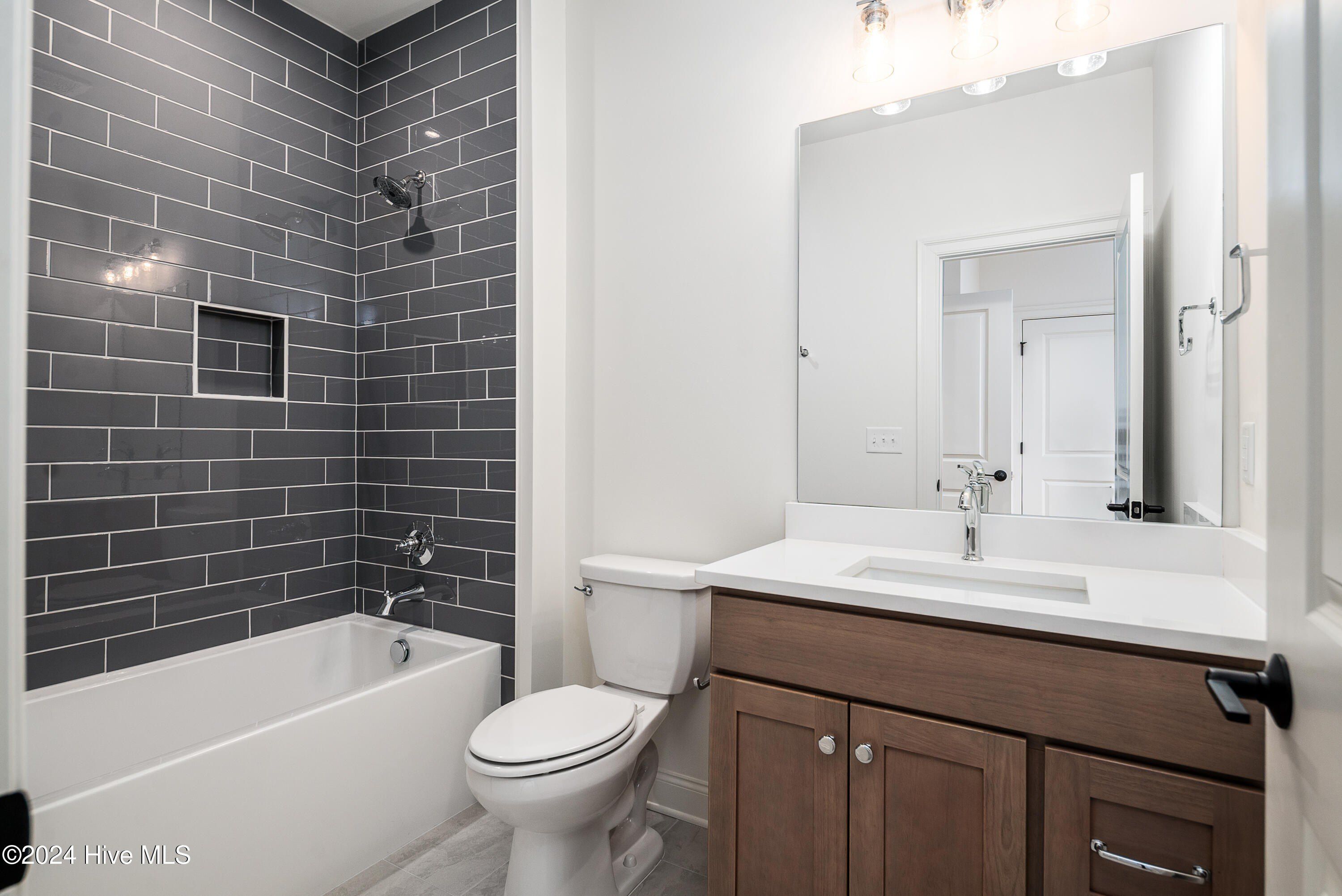 46 Pine Tree Point. Snow Hill, NC 28580