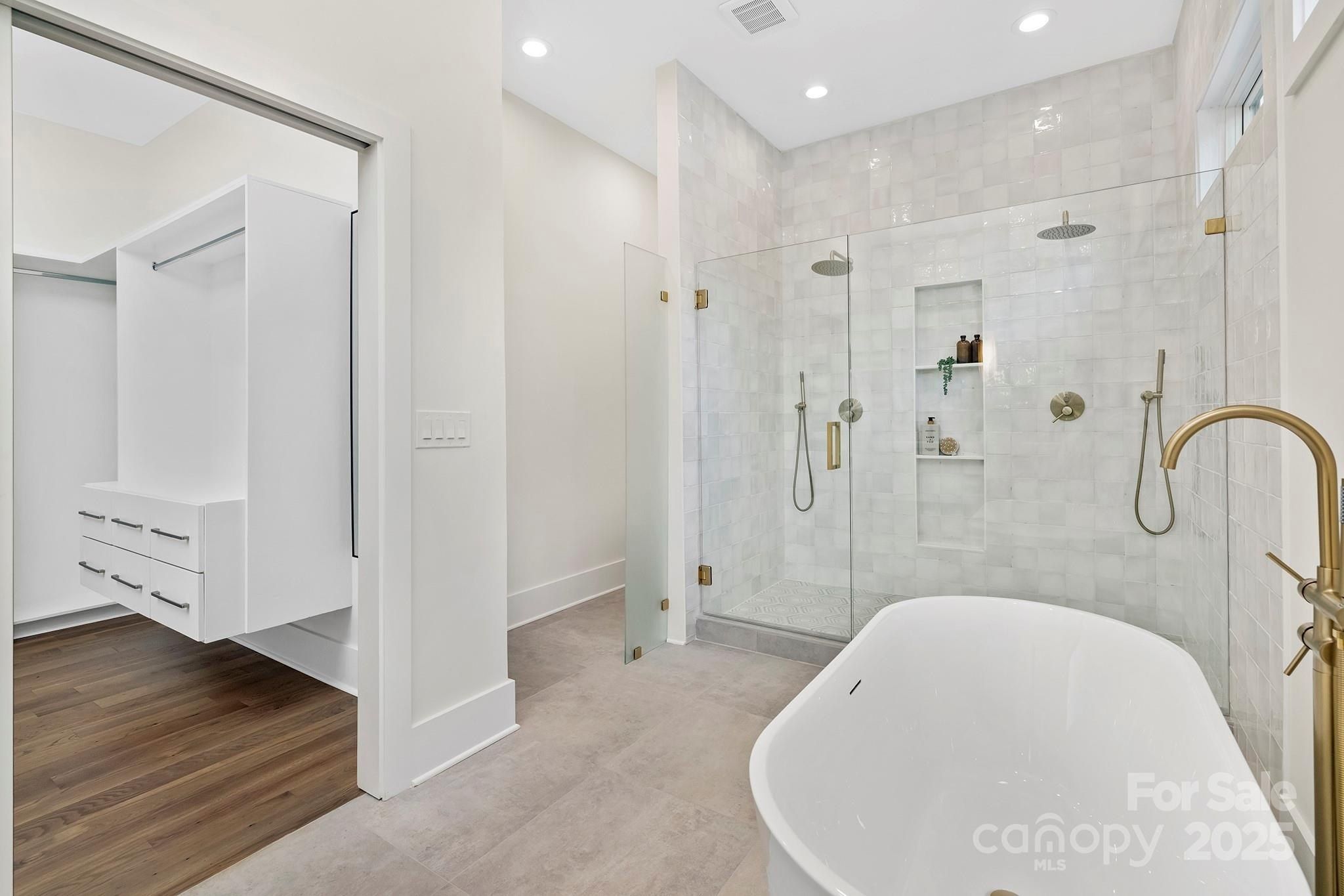 2414 E 7Th Street. Charlotte, NC 28204