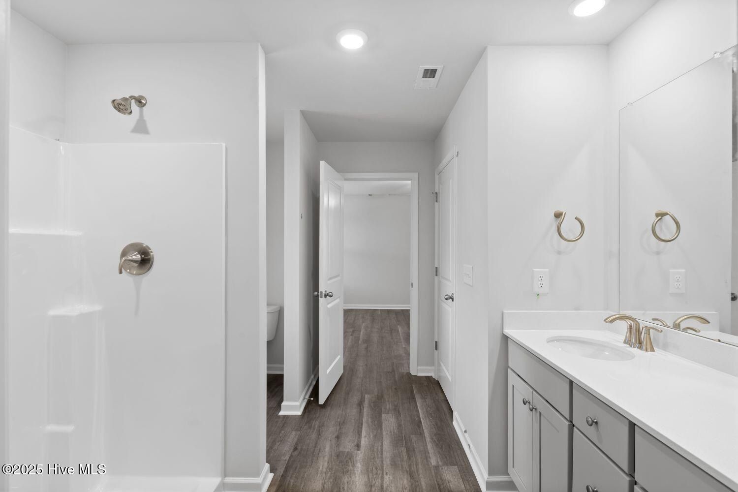 3067 Cape Point Ln Sw. Supply, NC 28462