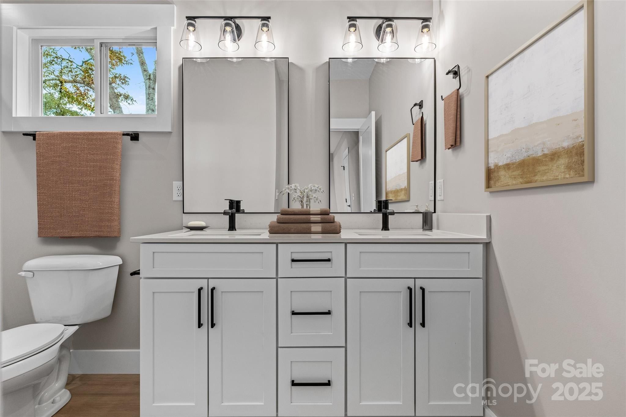 2 Caroline Drive. Horse Shoe, NC 28742