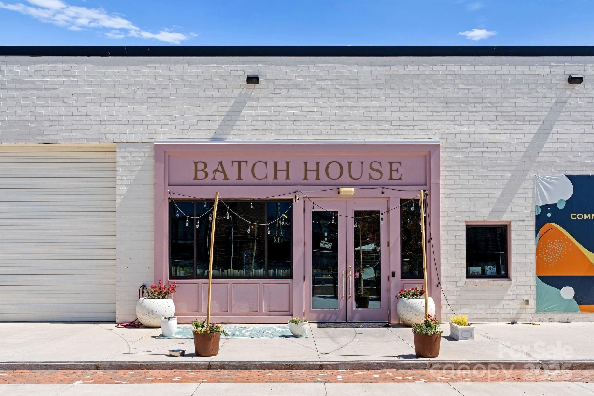 1024 Pryor Street. Charlotte, NC 28208