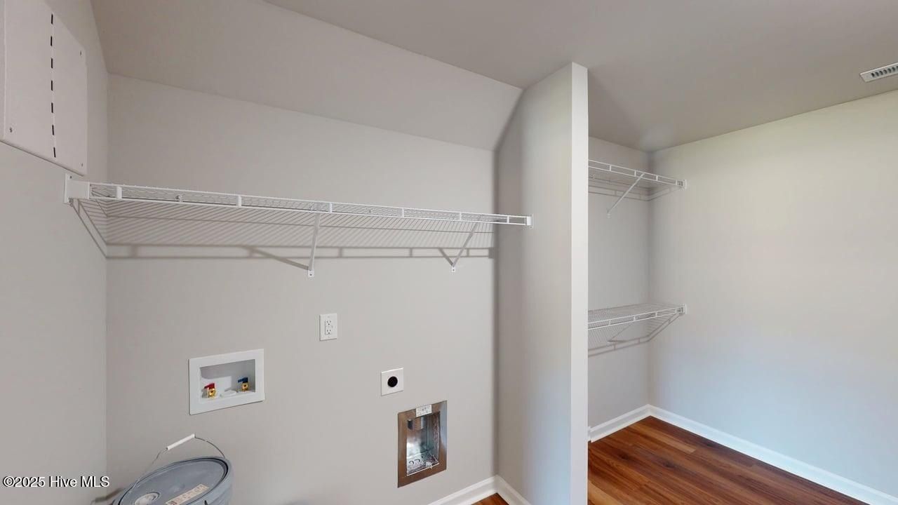 1391 Pinkney Road. Pikeville, NC 27863