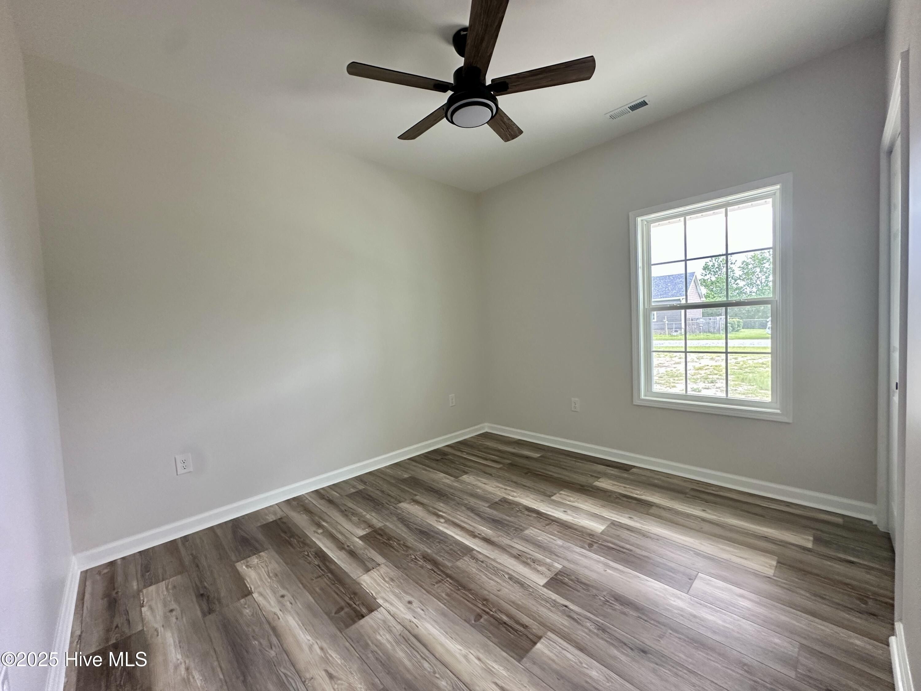 40 East Drive. Jacksonville, NC 28546