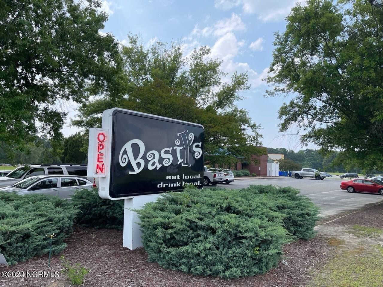 422 Lemonade Lane. Grimesland, NC 27837