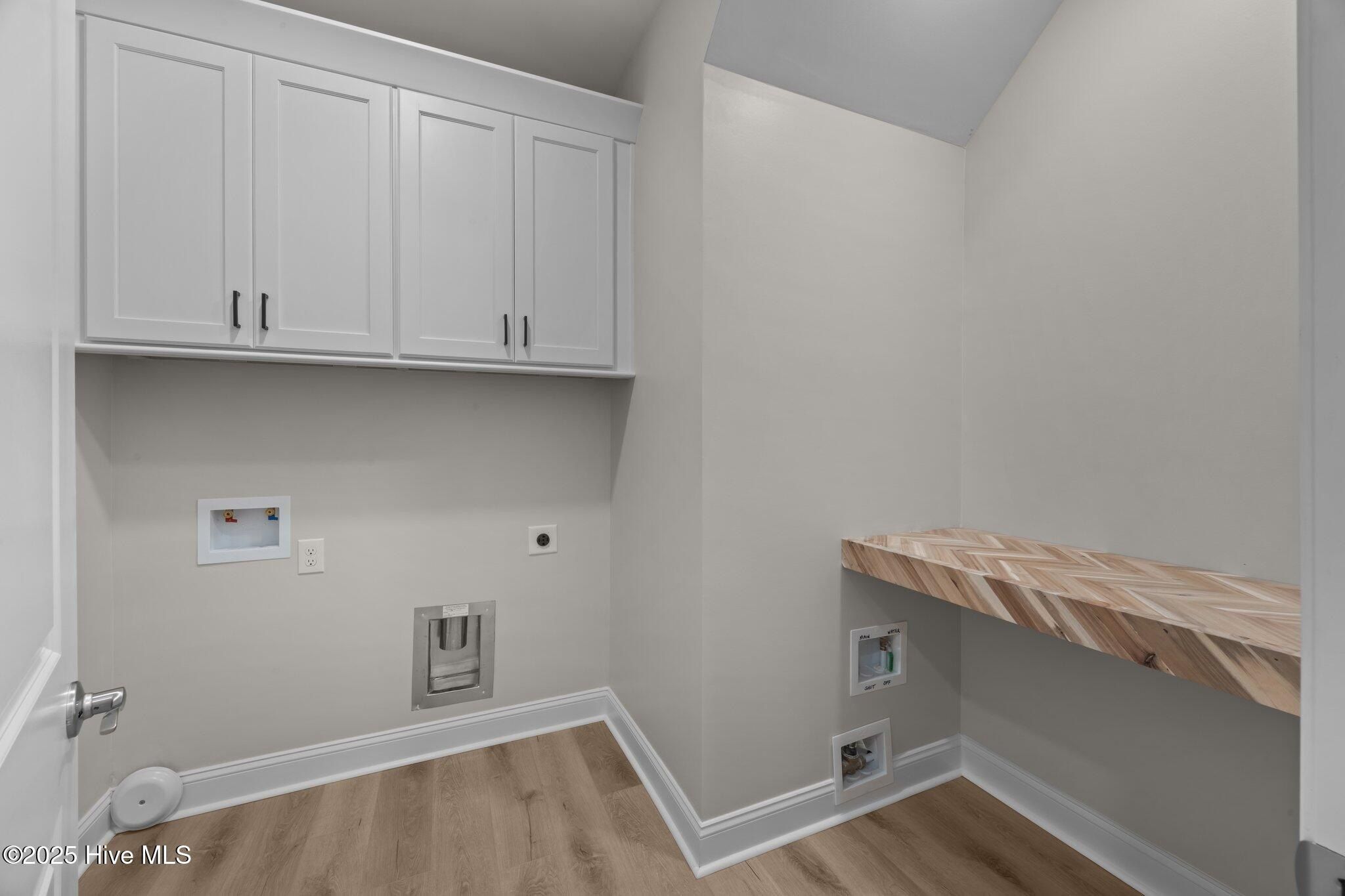 317 Taylorwood Drive. Beaufort, NC 28516