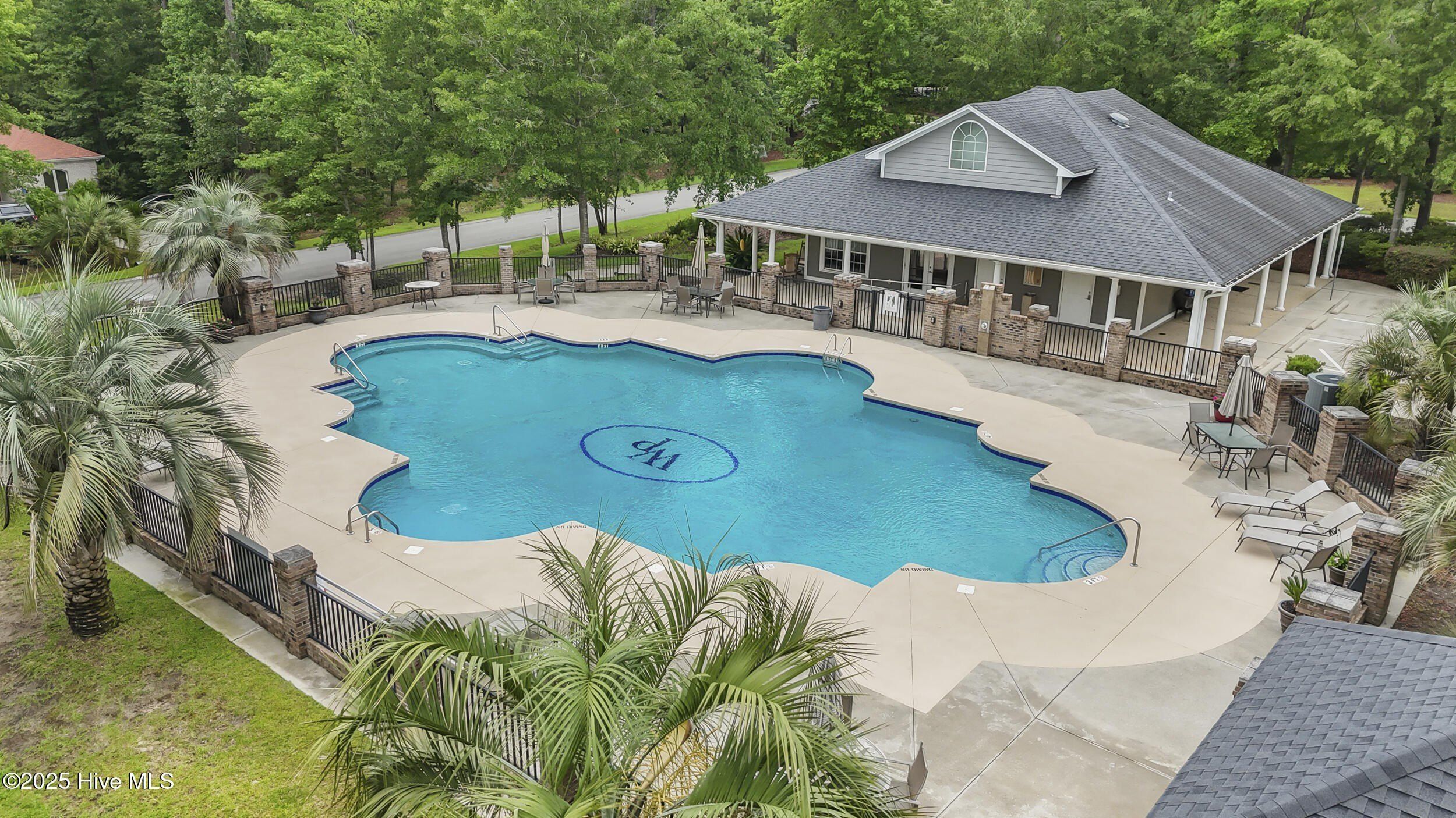 511 Kingsworth Lane Se. Belville, NC 28451