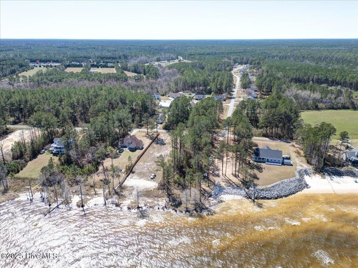 100 Palm Circle. Havelock, NC 28532