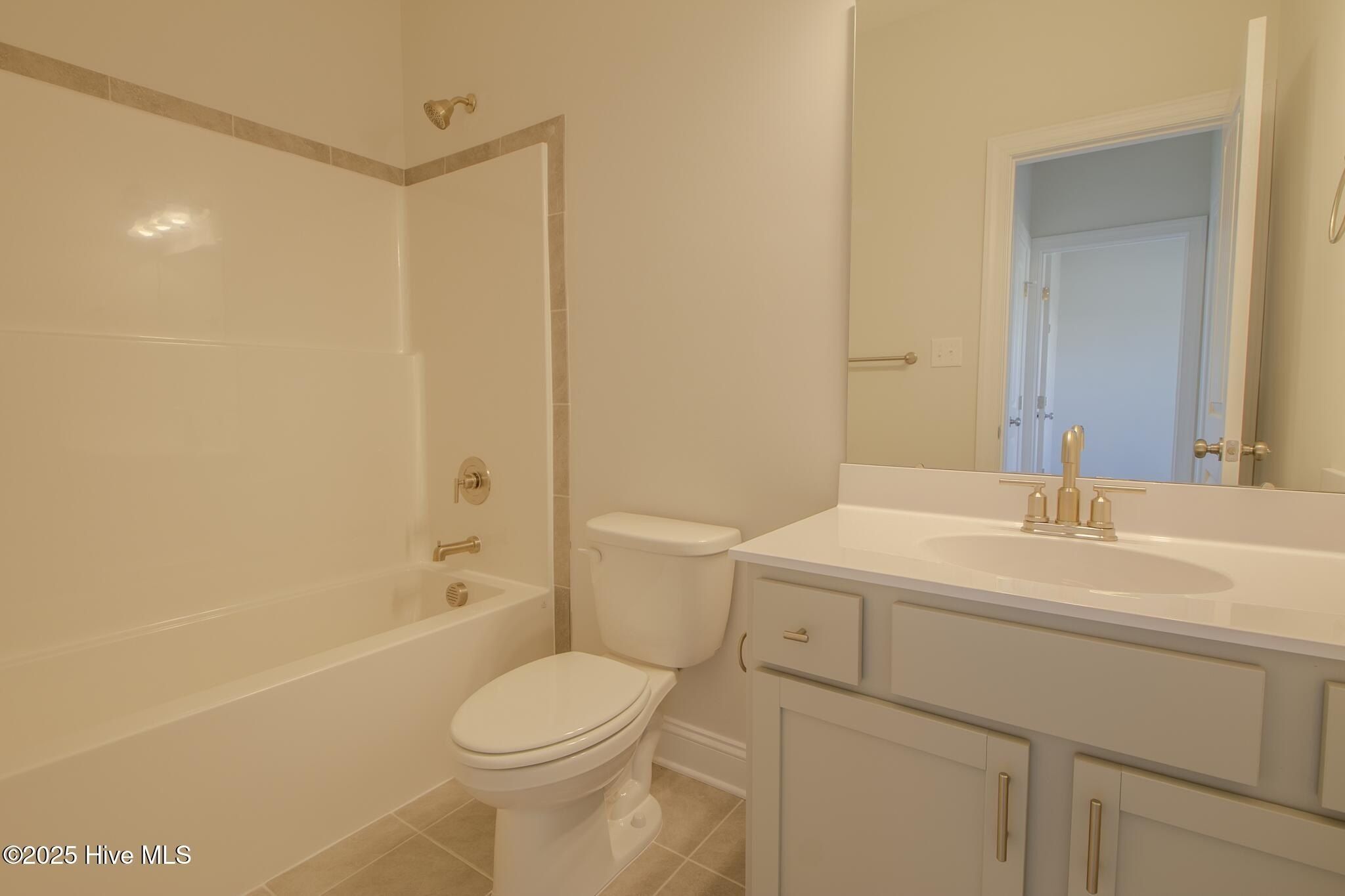 605 Retreat Court. Jacksonville, NC 28546